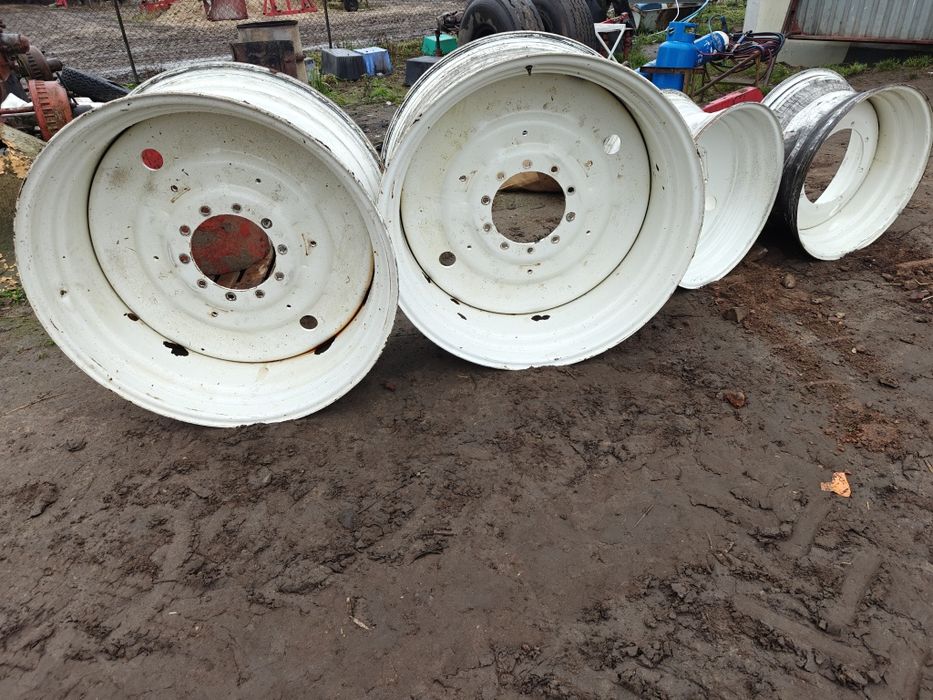 Komplet felg new holland T7 case puma