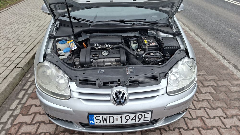 VW Golf 5  2007r.  1,4 MPI +LPG