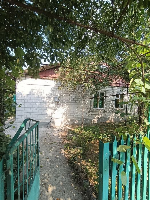 Продається будинок р-н Готвальда