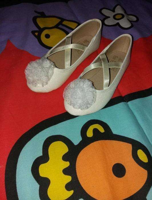 Sapatos menina novos