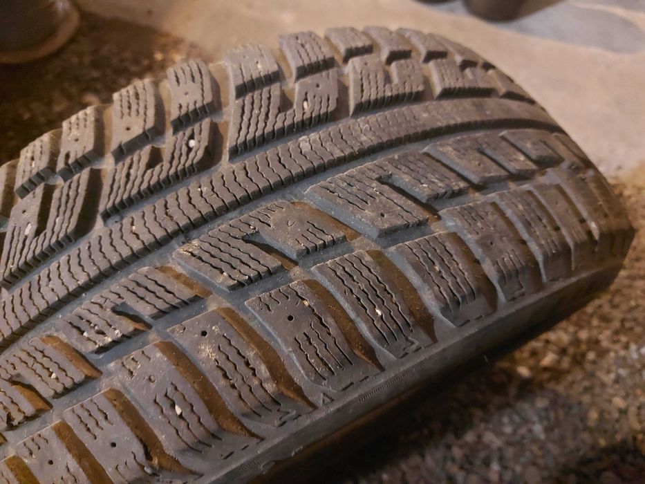 Шина Зимняя KUMHO 205/55 R16