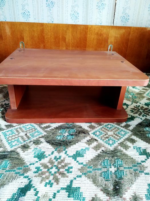 Полочка навесная