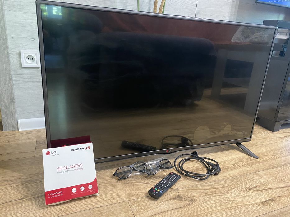 Телевизор LG  (под ремонт) 42LB620V