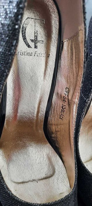 Stilettos Pretos marca Cristina Ferreira tamanho 38
