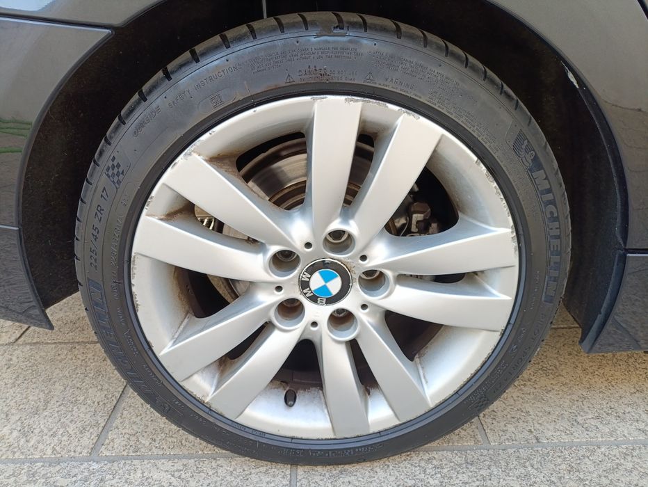 BMW Série 3 318d - 2011