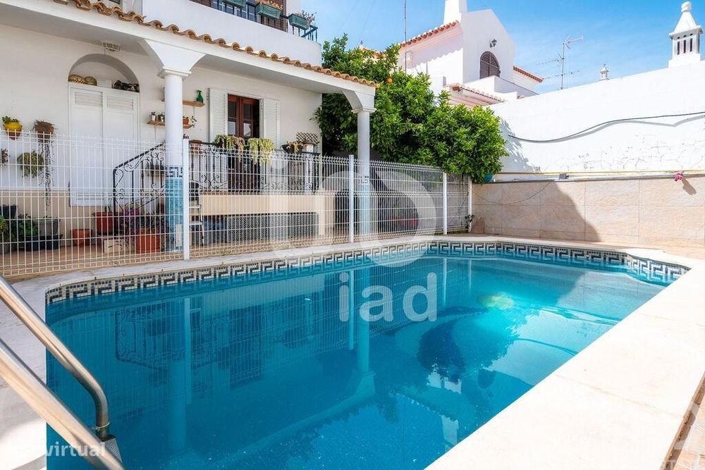 Casa / Villa T4 em Vila Real de Santo António de 320,00 m2