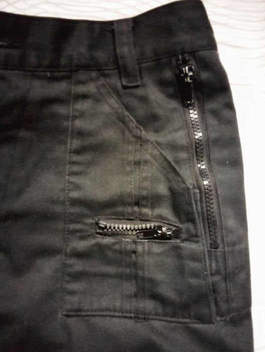 Черные штаны карго