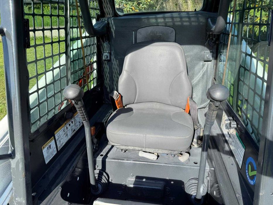 Mini Pá Bobcat S130