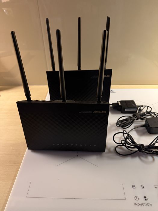 Ruter router Asus RT- AC68U mesh access point usb