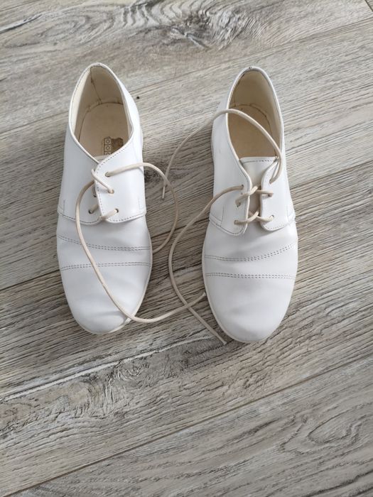 Chłopięcy strój komunijny 134 + buty
