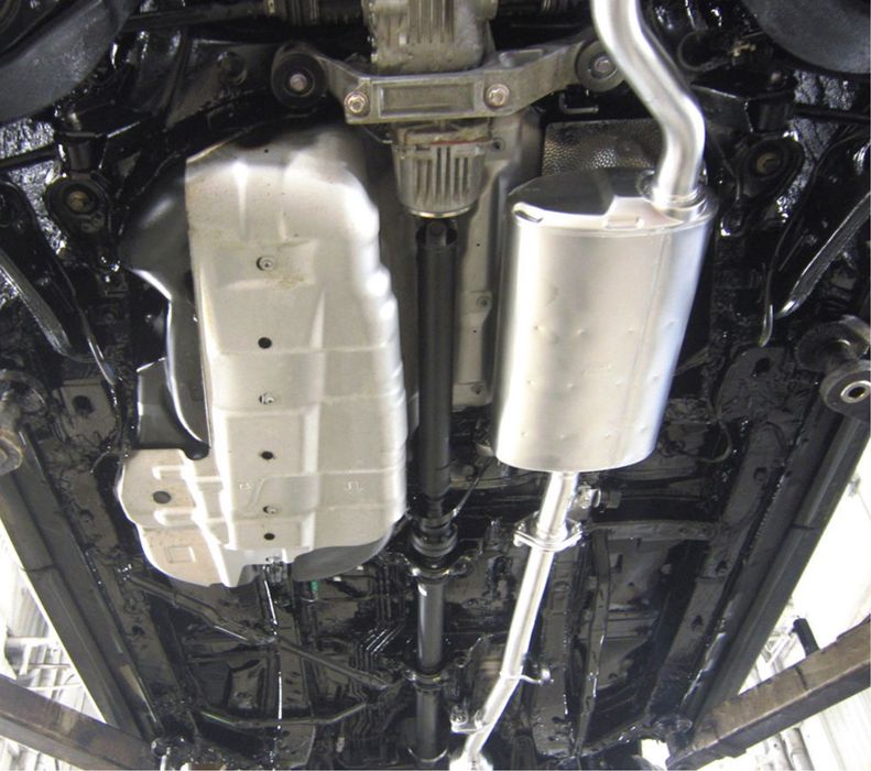 Антикорозийная обработка днища автомобиля задувка кузова автомобиля