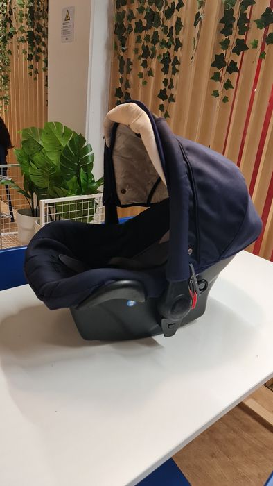 Cadeira no carro ( ovinho)  para bebe