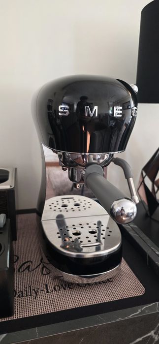 Maquina café e moinho Smeg