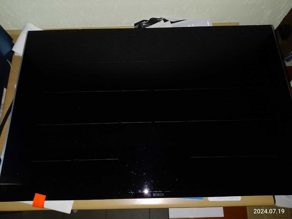 Варильна поверхня індукційна незалежна Bosch PXY875DE3E ширина 81,6 см