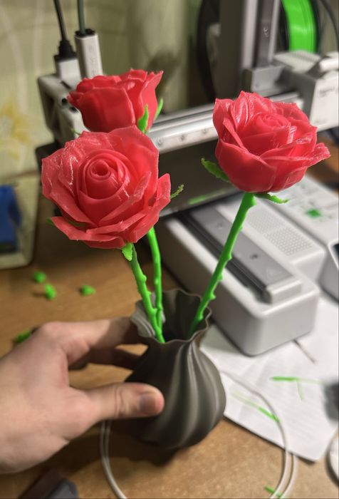 Троянди надруковані на 3D принтері