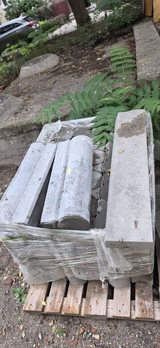 Materiały betonowe – krawężniki, obrzeża, palisady – cały zestaw