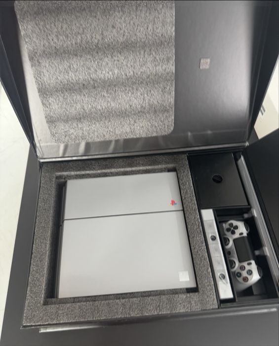 Sony PlayStation 4 20th Anniversary Edition  - Nowa