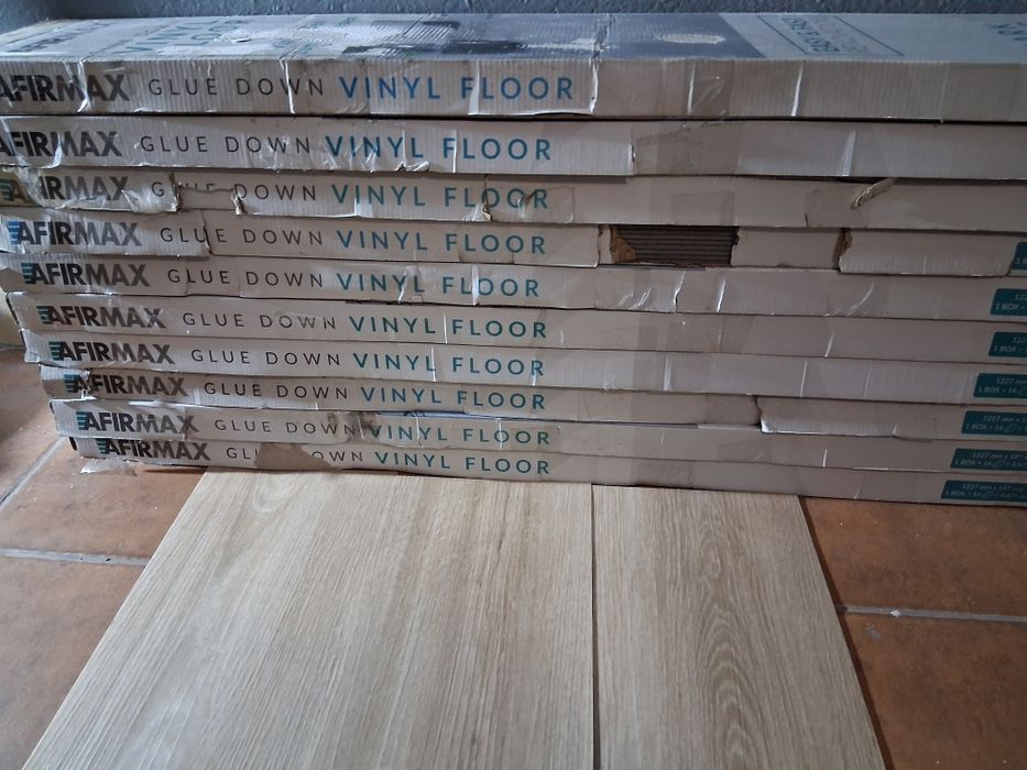 Panele winylowe 2mm na klej. 36m2. Okazja