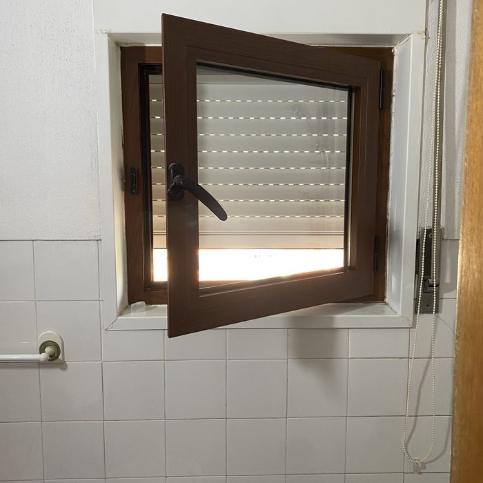 Vendo Janelas / Mais informação através de mensagem