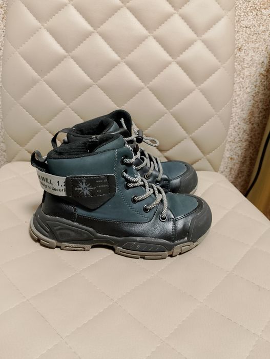 Взуття на хлопчика, демісезон.