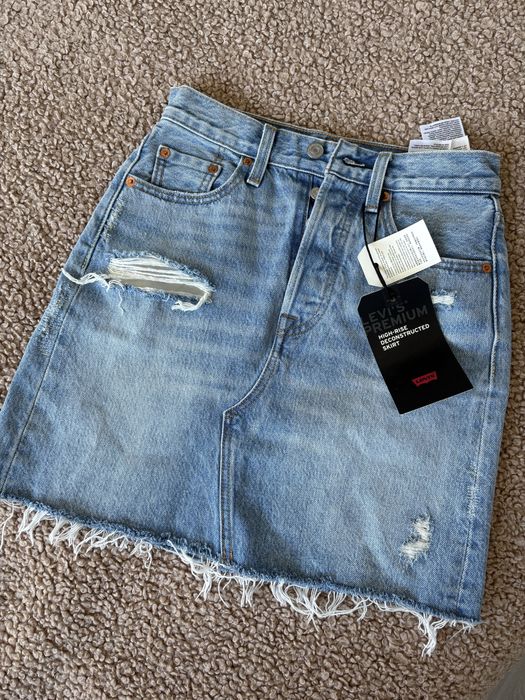Nowa spodnica levis xs