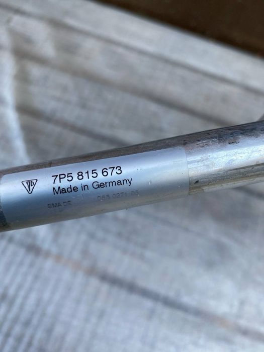 Porsche cayenne 958 рестайл гібрід трубка охолоджуючої рідини7p5815673