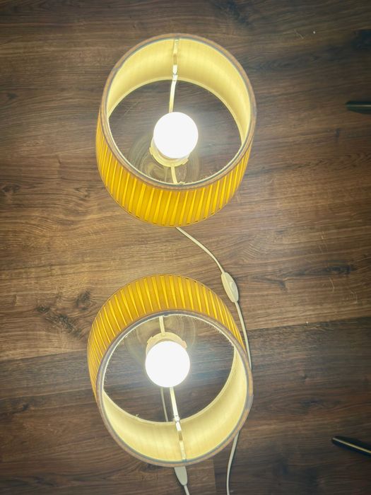 2 lampy szklane z bezowymi kloszami