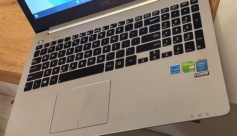 Lapop Asus5551LN i7 8GB ram SSD500GB IntelHD4400+GeForce840M 2GB Win11