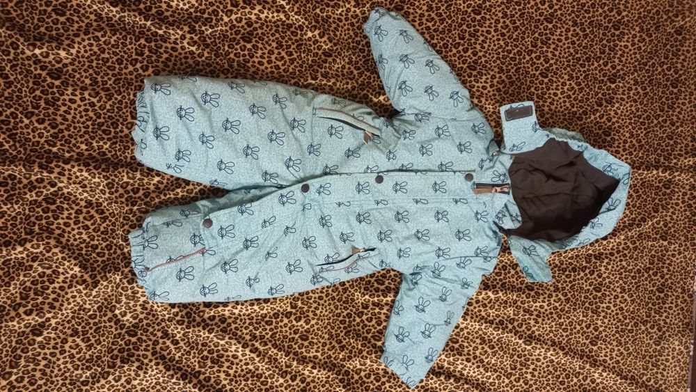 Теплый зимний детский непромокаемый комбинезон с капюшоном для малыша