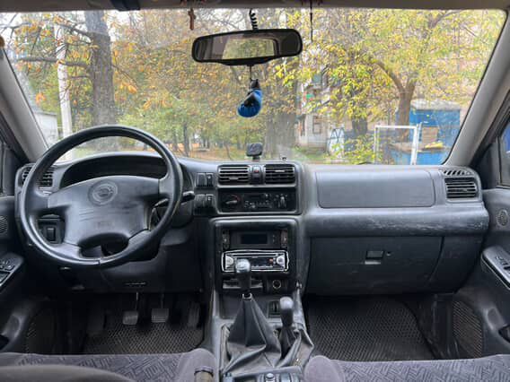 Opel Frontera 2000 рік