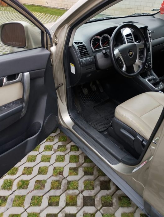 Chevrolet Captiva  uszkodzony