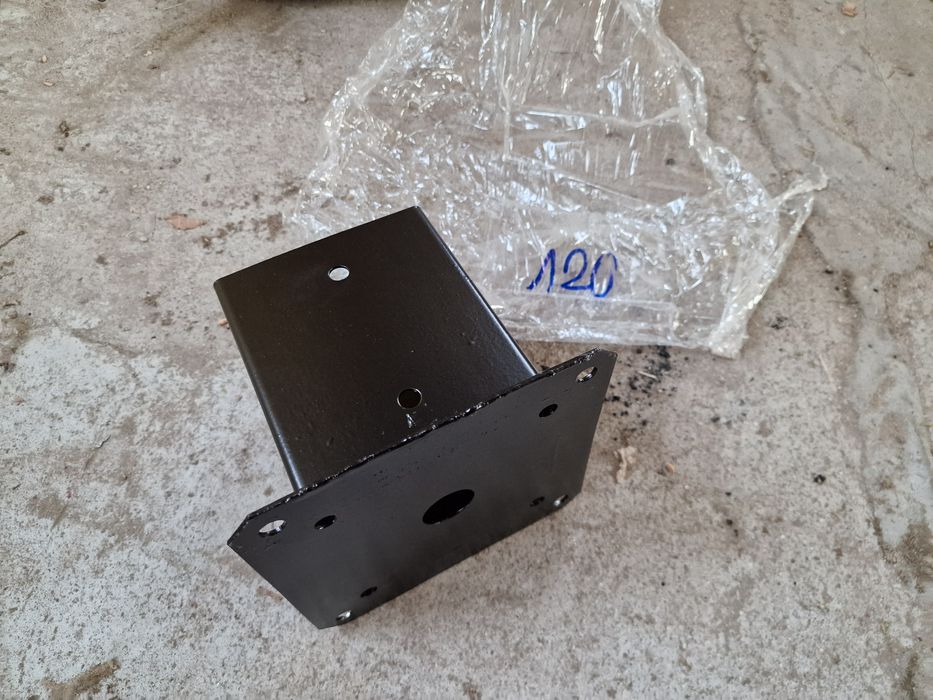 8x PODSTAWA SŁUPA PRZYKRĘCANA, wspornik kotwa 120x120mm czarna - ocynk