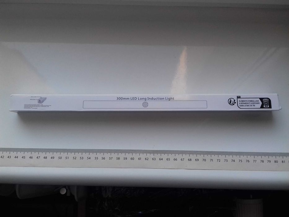 Lampka LED na czujnik ruchu i jasności, 30cm, biały ciepły, akumulator