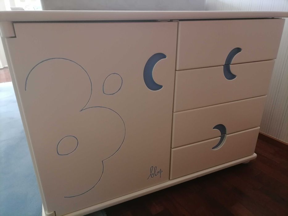 Mobília completa de bebé/criança em madeira maciça lacada