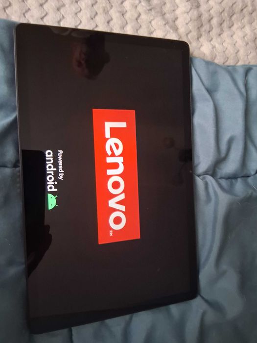 Tablet Lenove model TB-J606F