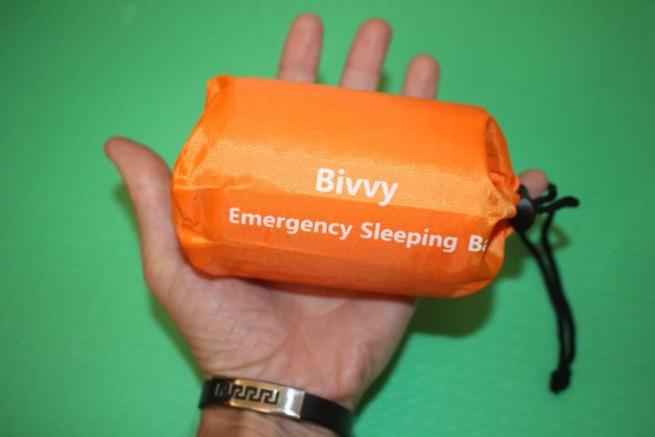 спасательное одеяло. Аварийный спальный мешок для экстренной помощи