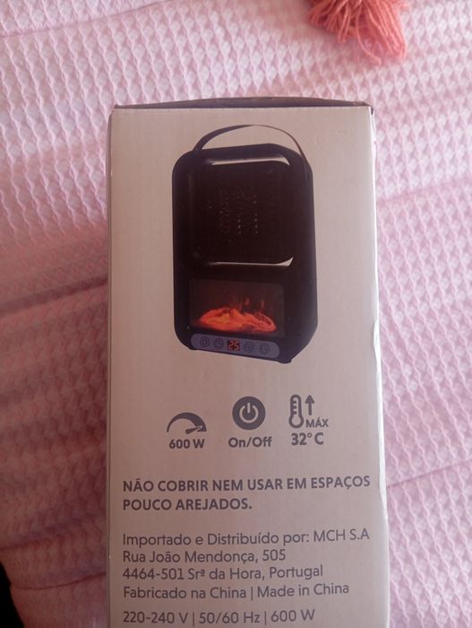 Aquecedor cerâmico com efeito chamas