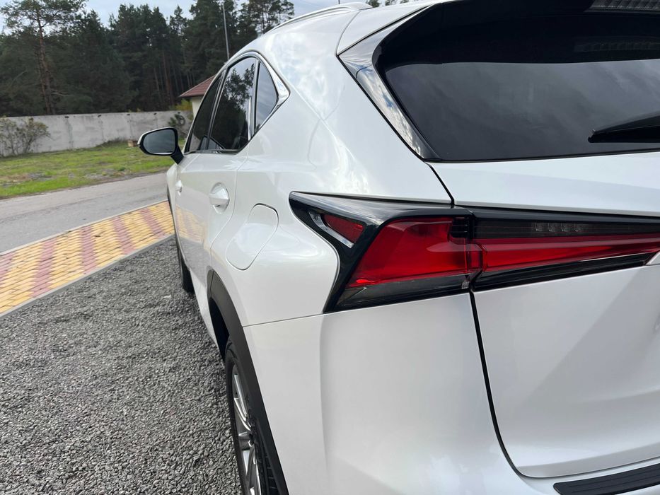 Продам Lexus NX 300