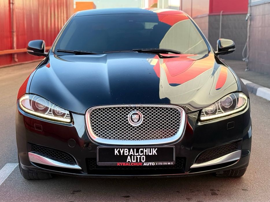 Jaguar XF 2013 2.0 бензин чорний офіційний гарний