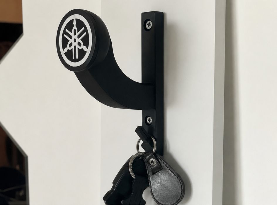 Suporte Capacete Casaco Chaves mota