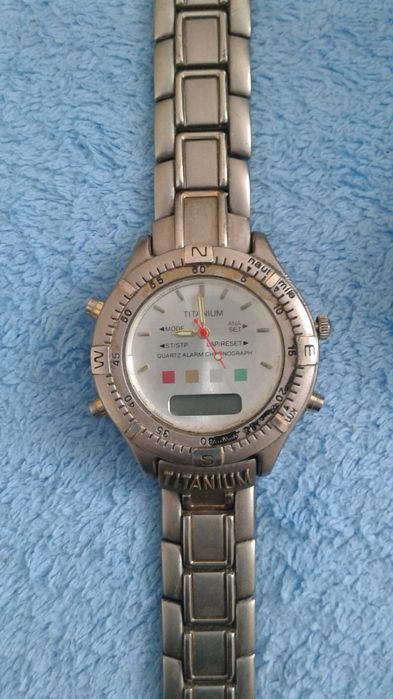 Relógio Titanium Eco Drive