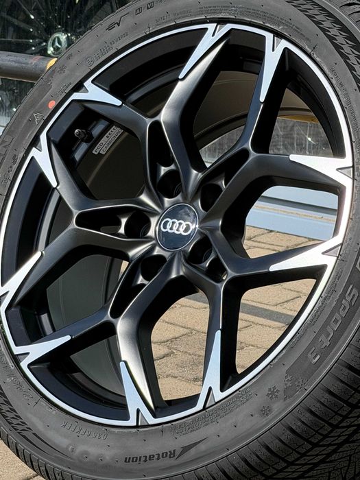 Nowe koła zimowe 18 cali Audi A3 S3 czarno srebrne