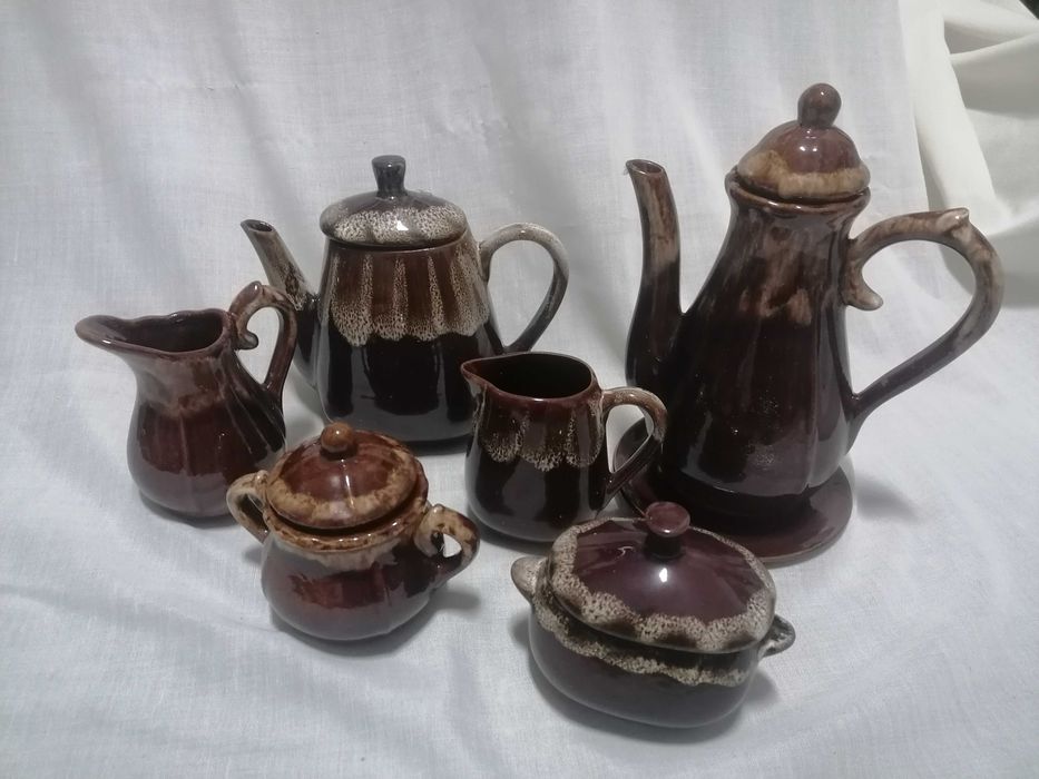 Loiça vintage castanha
