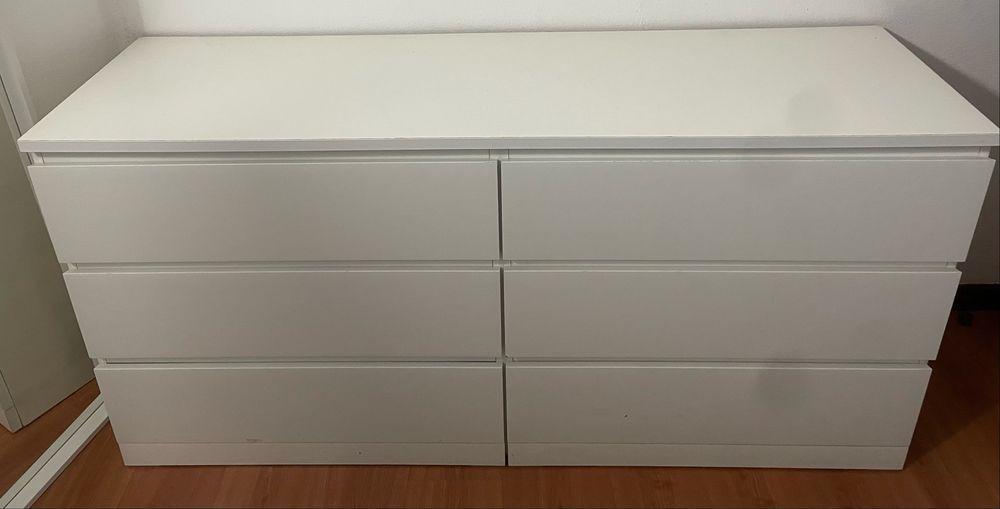 Vendo 2 Cómodas + 1 Mesa de cabeçeira