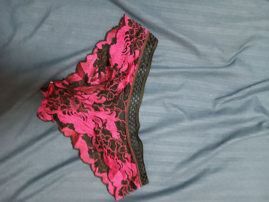 Отдам трусики по 20  грн.