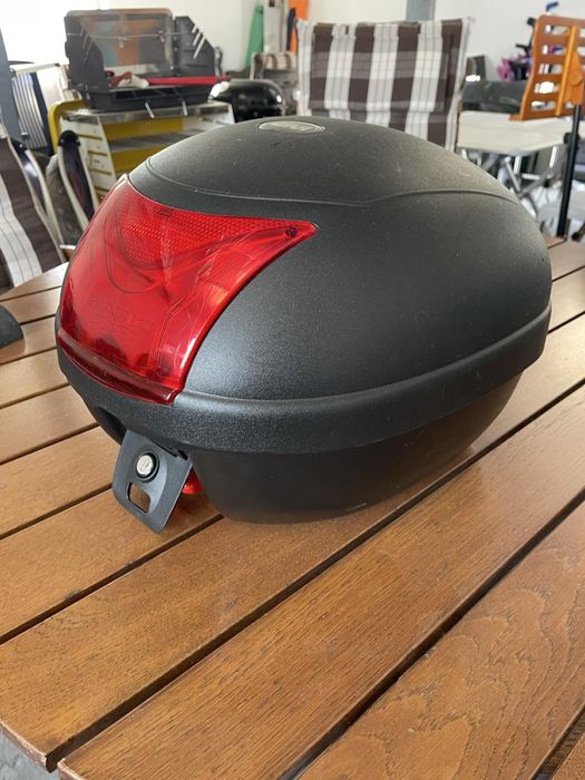 Кофр для мотоцикла або скутера