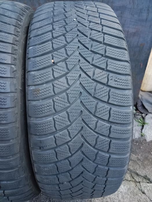 Шини всесезон/зима 205/55-R16 Bridgestone