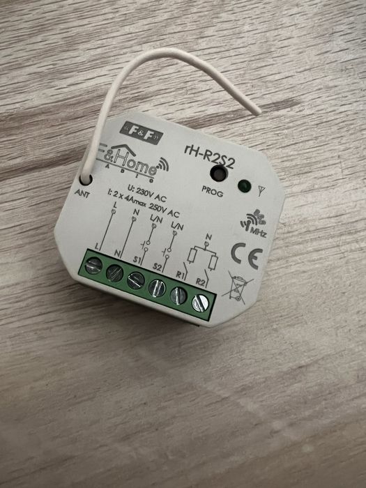rH-R2S2-LR Moduł radiowy podwójnego przekaźnika - Long Range F&F