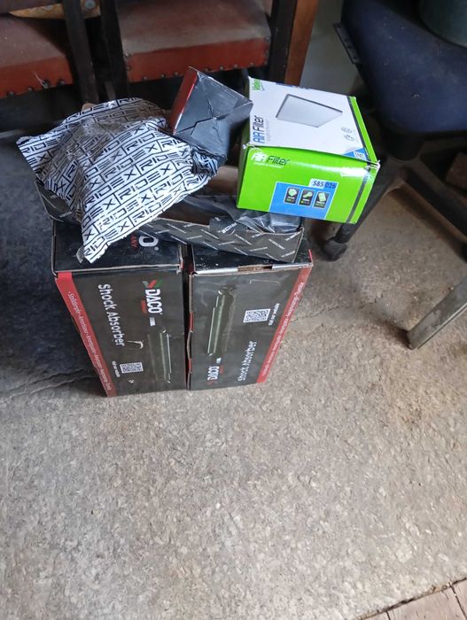 Vendo material novo para Renault laguna/ Megane.