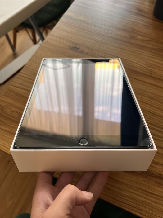 Ipad 9 generacji wifi + cellular brak śladów użytkowania